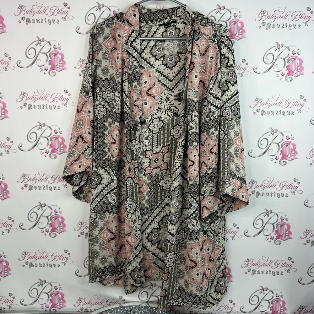 Tahari cardigan paisley open waterfall from Black Pink, and Cream Patterned Cape